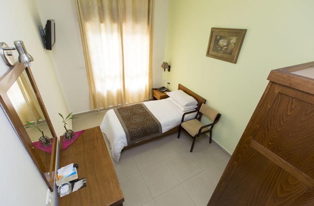 Angel Hotel Bethlehem Bagian luar foto