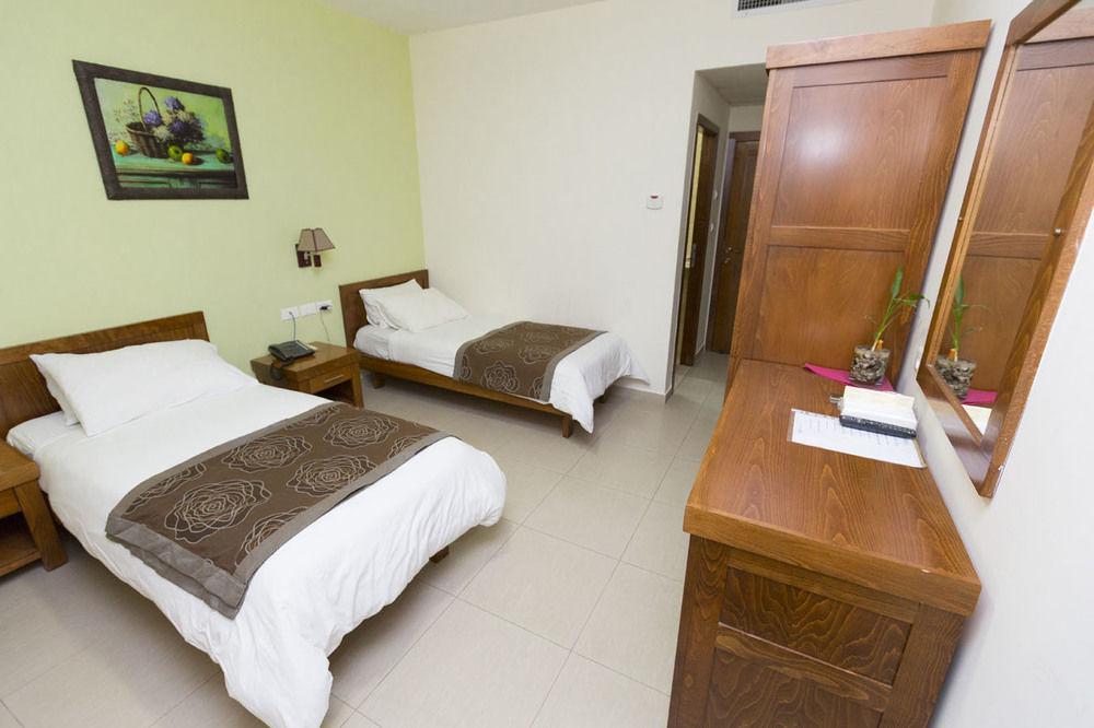 Angel Hotel Bethlehem Bagian luar foto