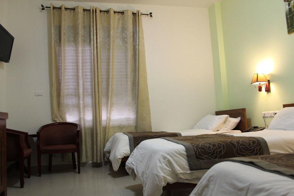 Angel Hotel Bethlehem Bagian luar foto