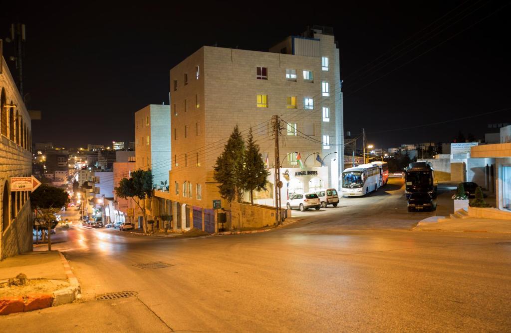 Angel Hotel Bethlehem Bagian luar foto